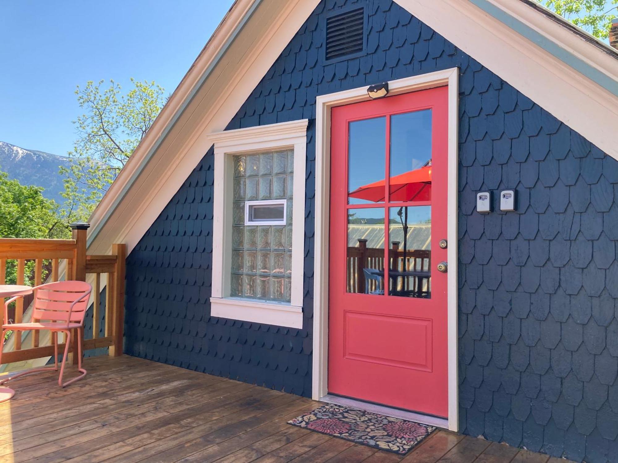 Victorian Guest Getaway-20Mins To Glacier National Park-10Mins To Airport! Columbia Falls Εξωτερικό φωτογραφία